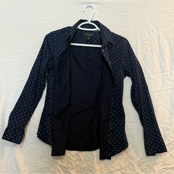 BANANA REPUBLIC Women’s/Mens Navy Button Up Polka Dot Shirt Tailored Fit - Picture 5 of 6